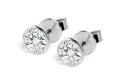 Round Diamond Stud Earrings in White Gold