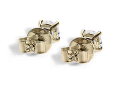 Round Diamond Stud Earrings in Yellow Gold