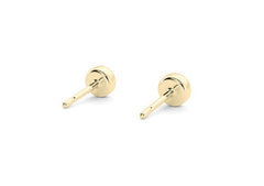 Round Diamond Stud Earrings in Yellow Gold