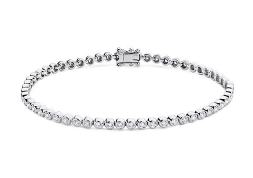 Round Diamonds set in White Gold