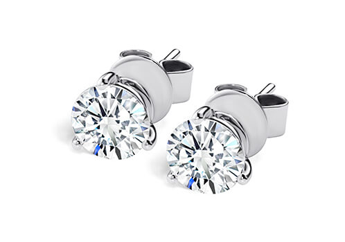 Round Diamond Stud Earrings in Platinum