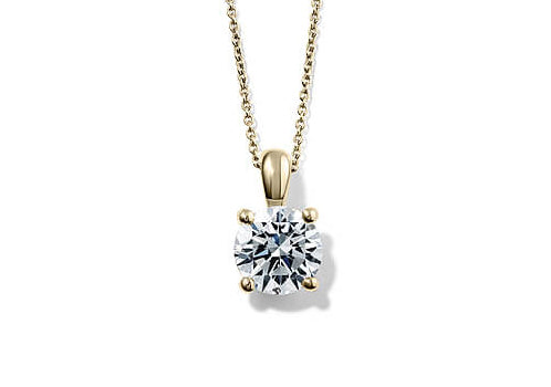 Round Diamond Pendant in Yellow Gold